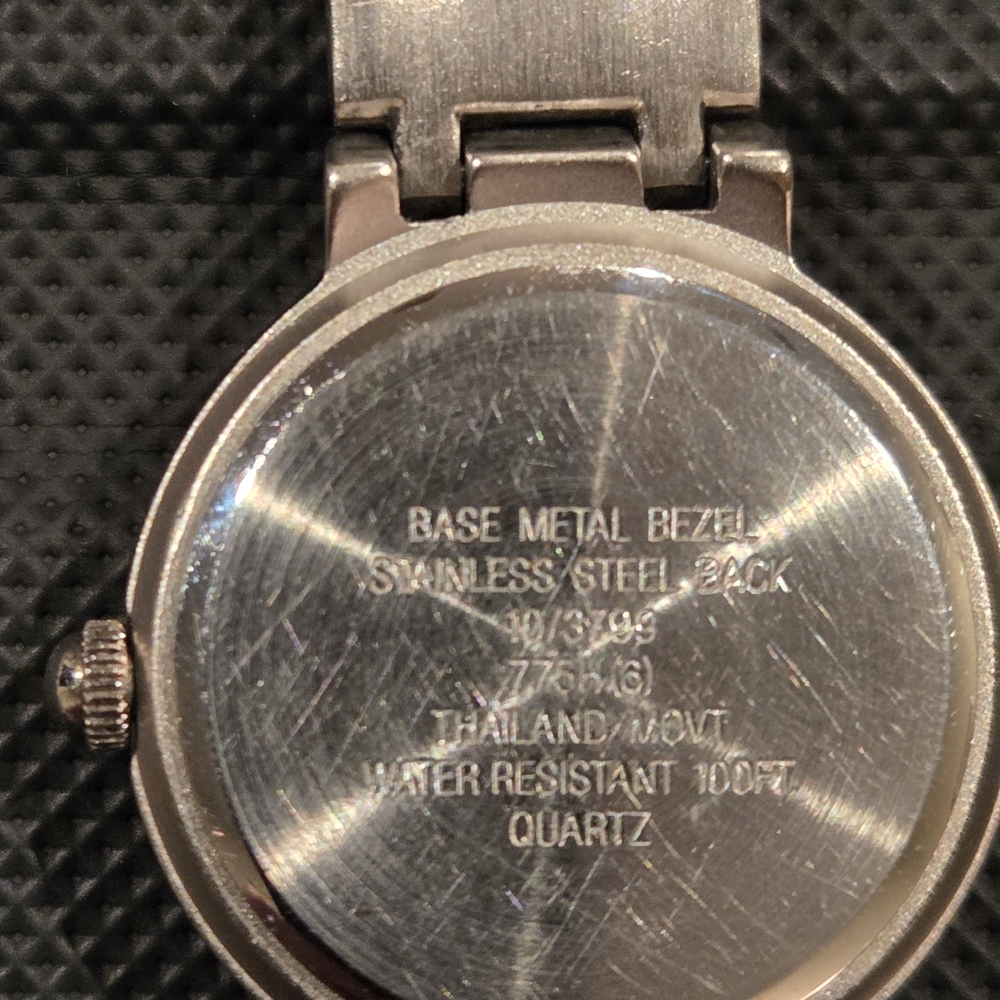 Seiko Women's Silver and Gold Watch - Picture 6 of 10